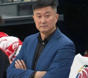 足球新闻-随着上海、辽篮大胜，CBA又乱了！广东杀回第三，北京无缘四强